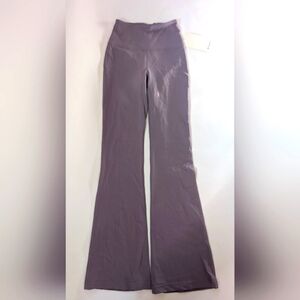 Groove Super High Waisted Nulu Flared Pant - Regular - Size 4 - Purple Ash 💜